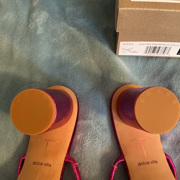 Dolce Vita Noles slide - Picture 6 of 6